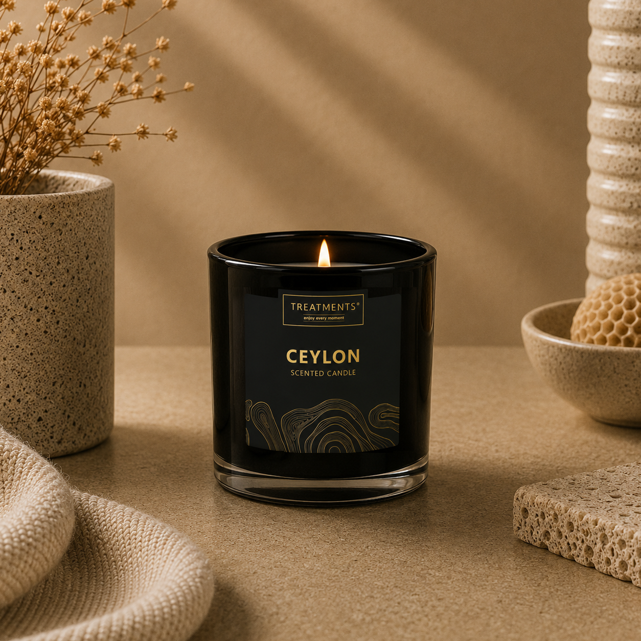Treatments® - Giftbox Scented Candle - Ceylon - 380 grams