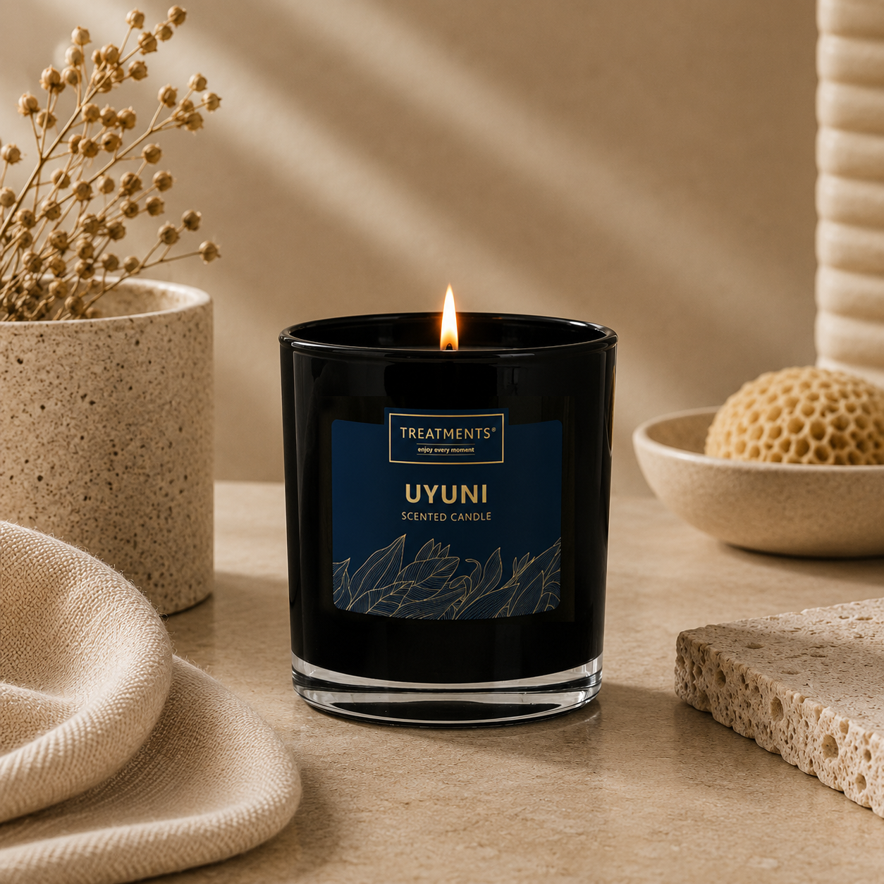 Treatments® - Giftbox Scented Candle - Uyuni - 380 grams